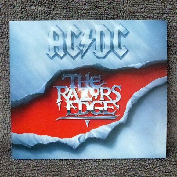 AC/DC The Razors Edge CD 2003 Remaster Digipak Booklet EPIC Records Rock EUC - Picture 2 of 14